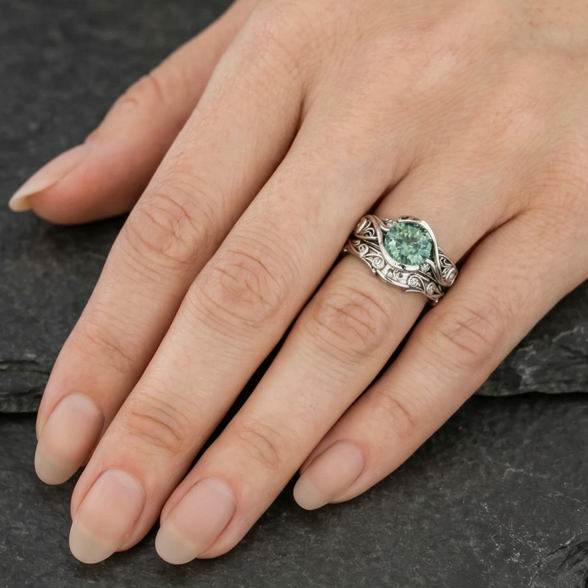 Rounded Green Zirconia Nature Silver Ring