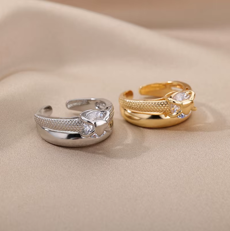 Adjustable Heart Zircon Ring