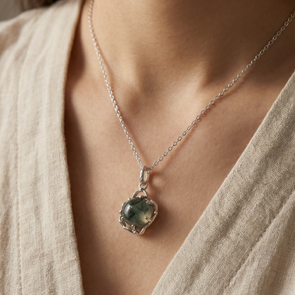 Moss Agate Nature Rounded Silver Necklace