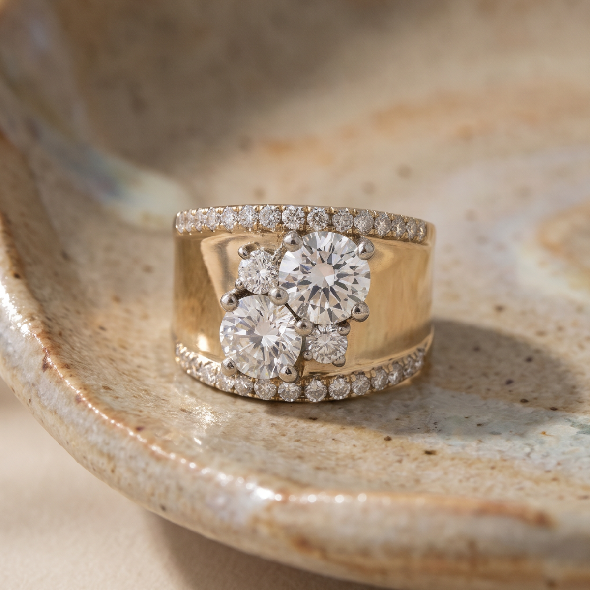 Vintage Golden Bright Zirconia Ring