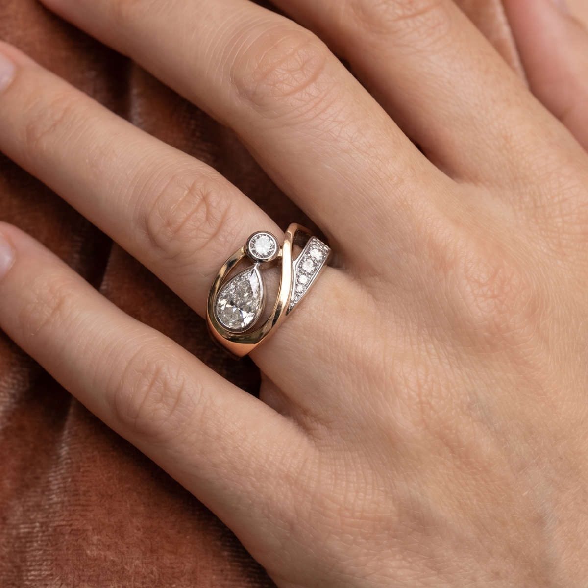 Vintage Zirconia Gold & Silver Irregular Ring